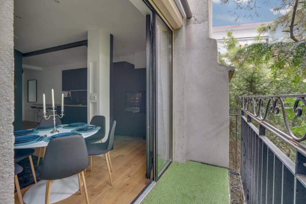 Suite Luxury Republique Paris Exterior foto