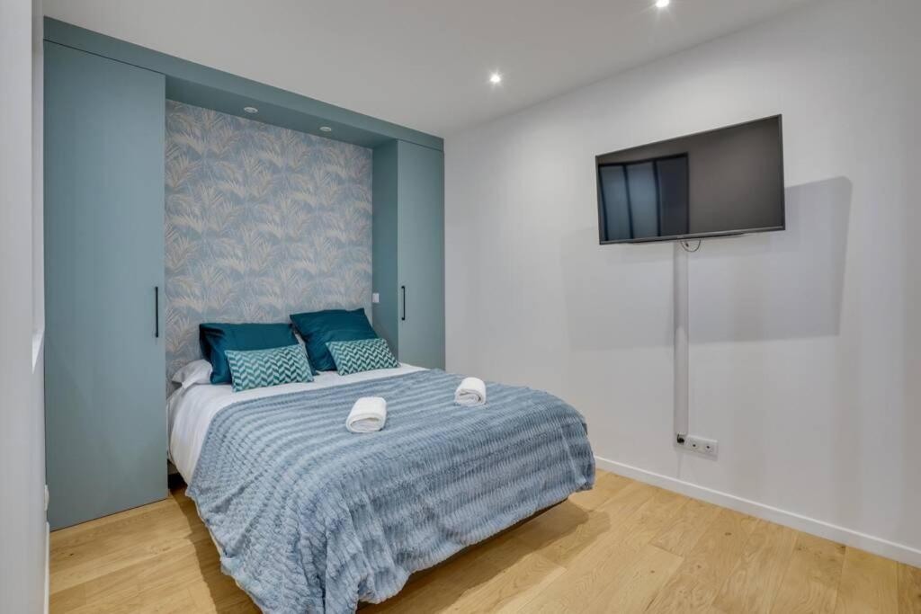 Suite Luxury Republique Paris Exterior foto