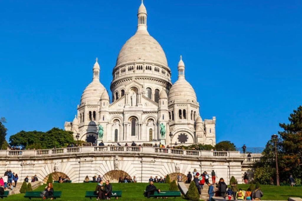 Suite Luxury Republique Paris Exterior foto